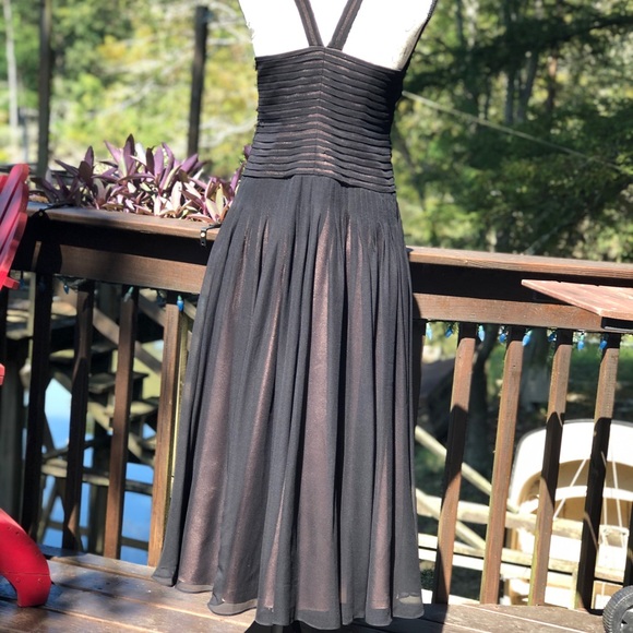 Dress - Picture 4 of 8